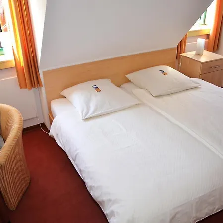 Velcrea 3*