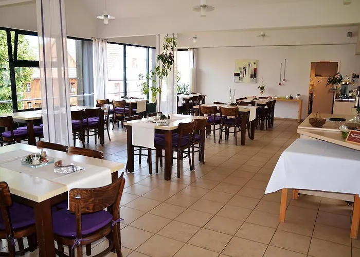 酒店 Velcrea 维勒巴德森